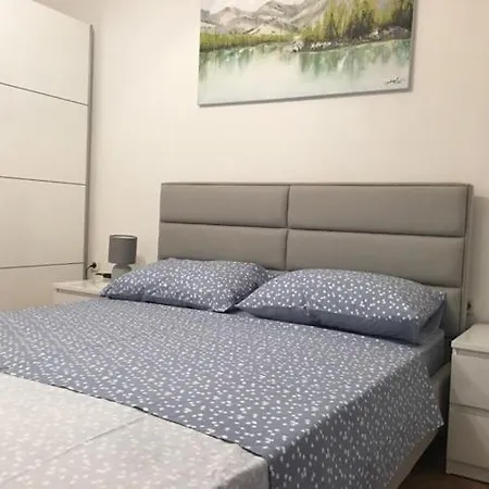 Apartment Nela *